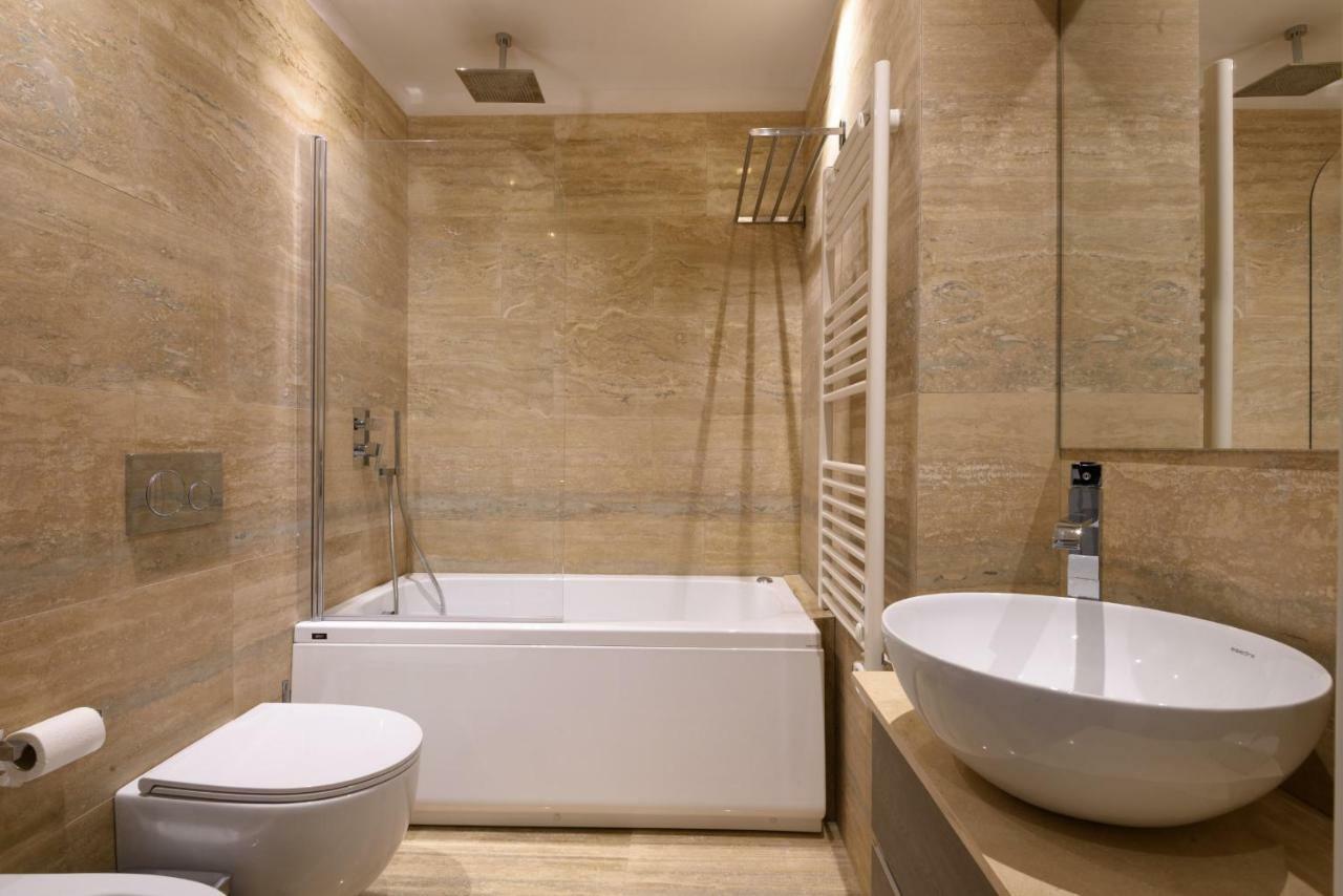 Vivaldi Luxury Suites Florens Exteriör bild