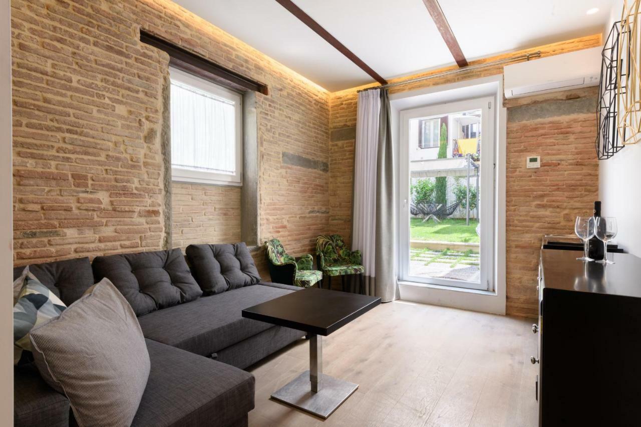 Vivaldi Luxury Suites Florens Exteriör bild