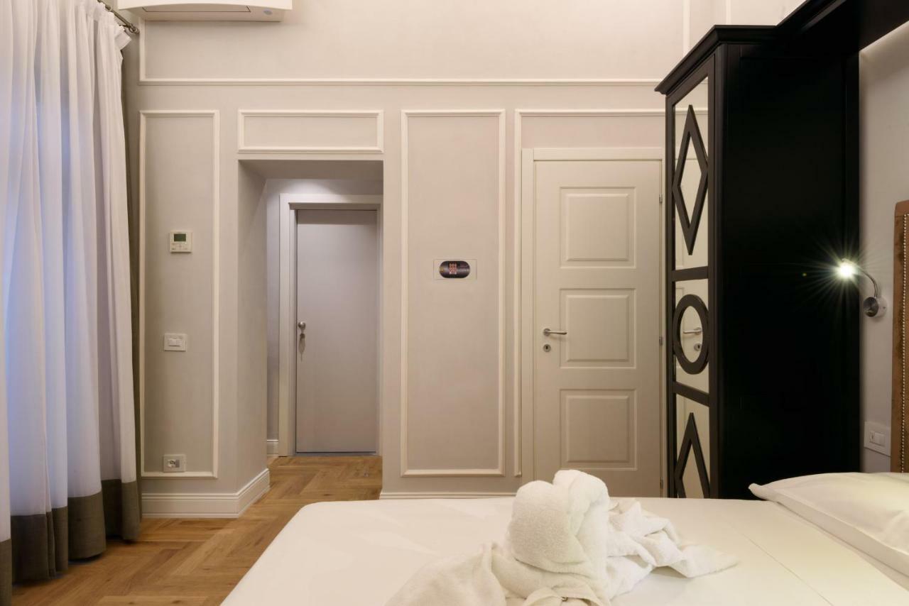 Vivaldi Luxury Suites Florens Exteriör bild