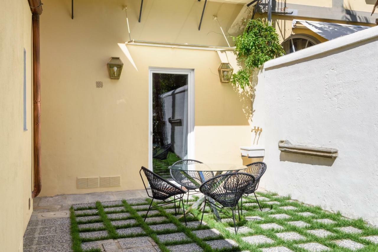 Vivaldi Luxury Suites Florens Exteriör bild