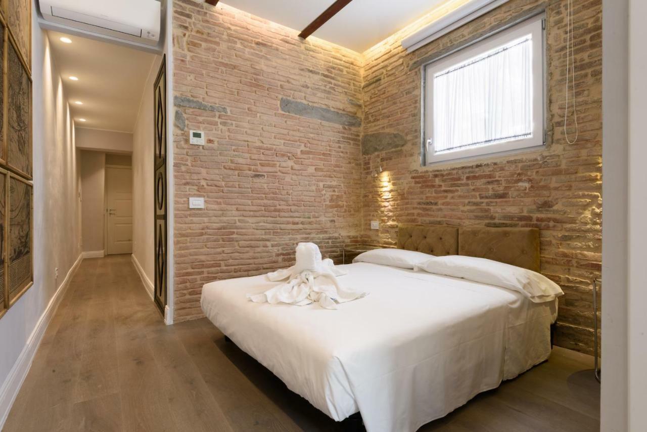 Vivaldi Luxury Suites Florens Exteriör bild