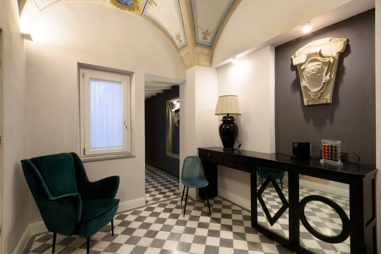 Vivaldi Luxury Suites Florens Exteriör bild